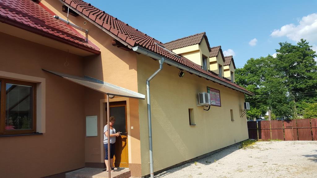 Penzion Solna Jaskyna Turčianske Teplice Exterior foto